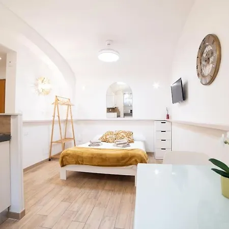 Locazione Turistica- Maxxi Loft Apartman *